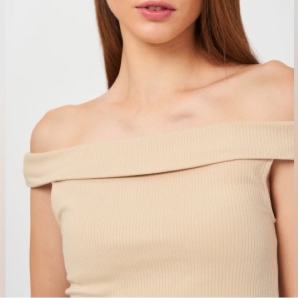 ZARA | Off The Shoulder Ribbed Beige Crop Top Sz M - Picture 3 of 3